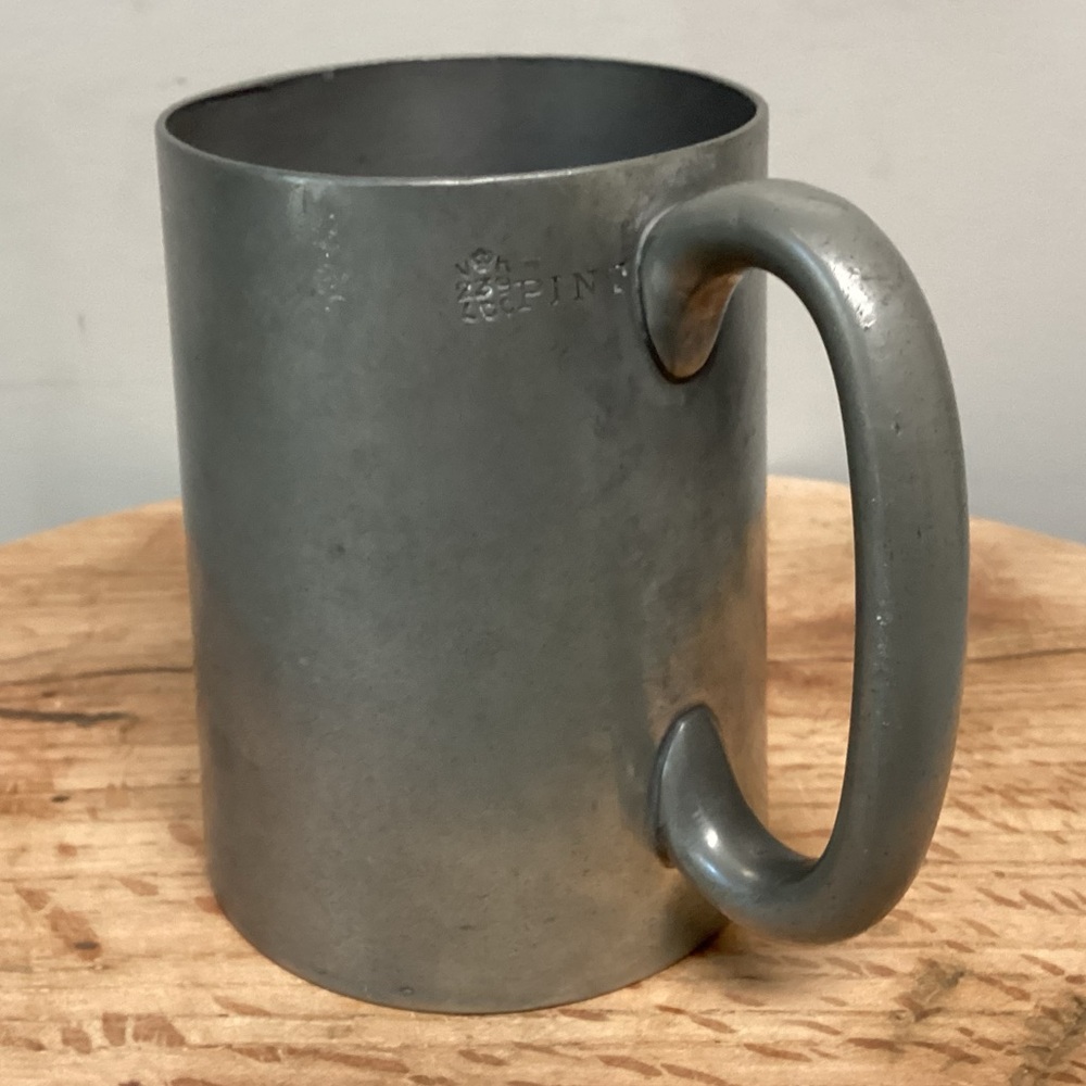 ⚫️ Antique - Vintage - Victoria Era Tankard - Stamped VR 239 LLC PINT - Rare
